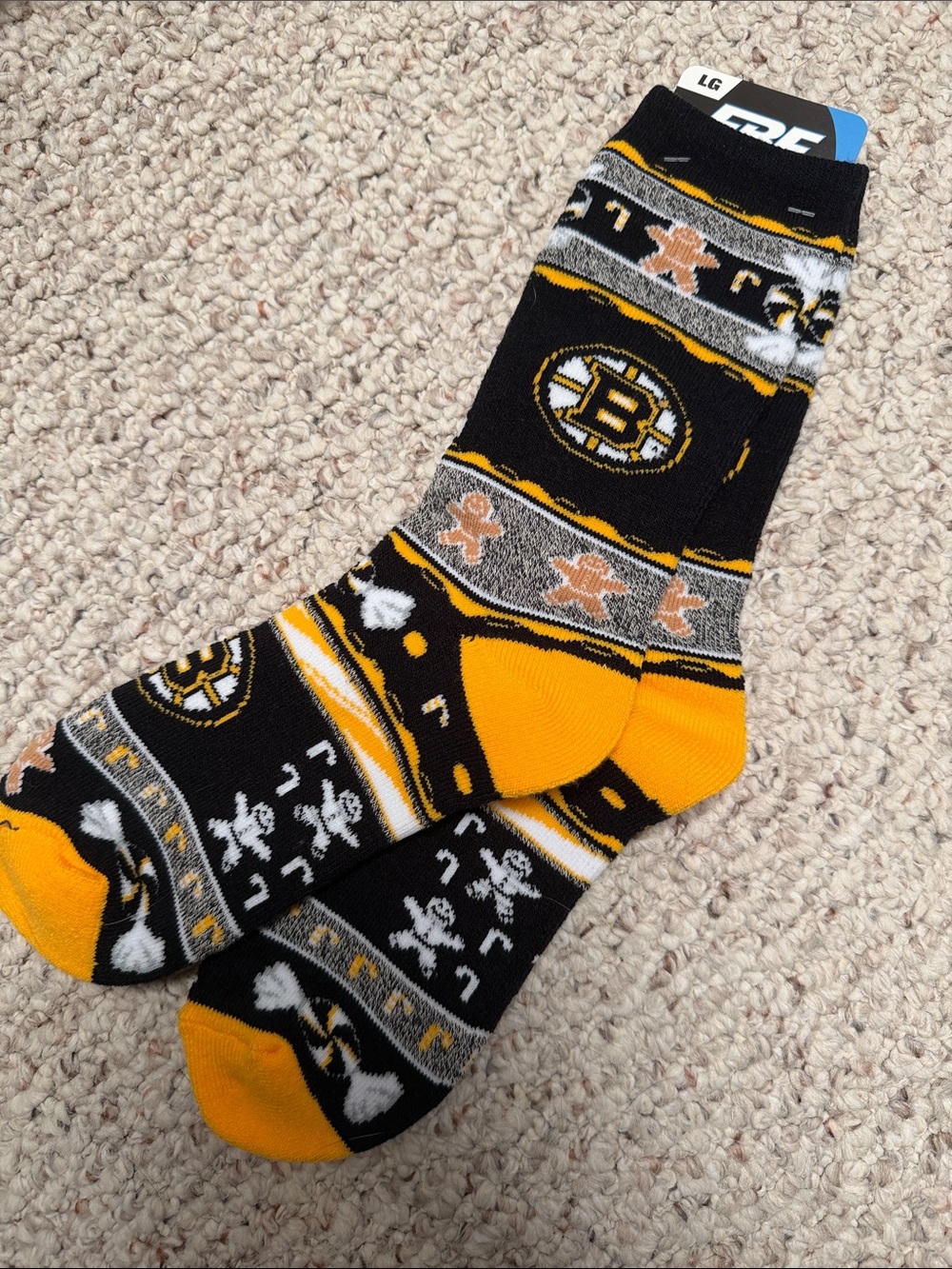 Boston Bruins women’s large nwt socks